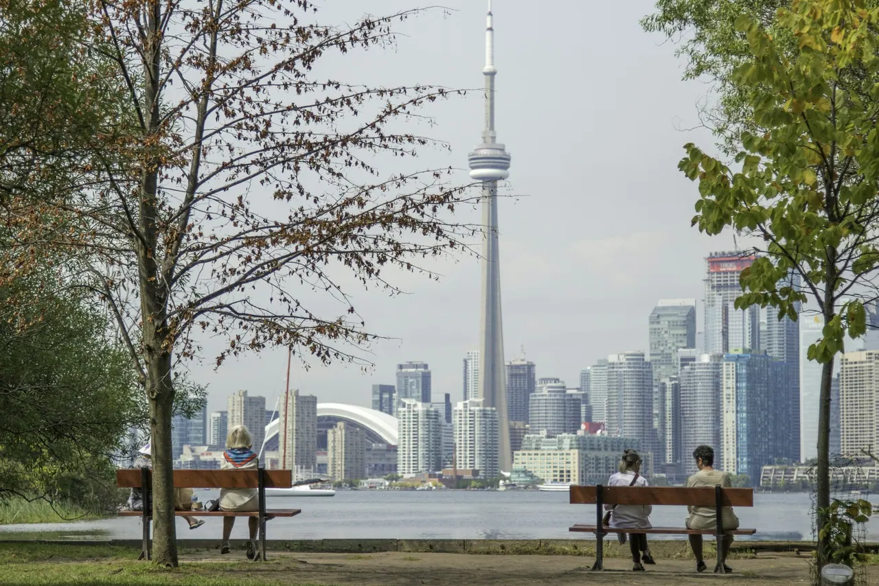 Toronto — Toronto Genç Dil Okulu (yıl boyu)